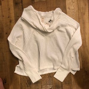 Cute cream crop with cowl